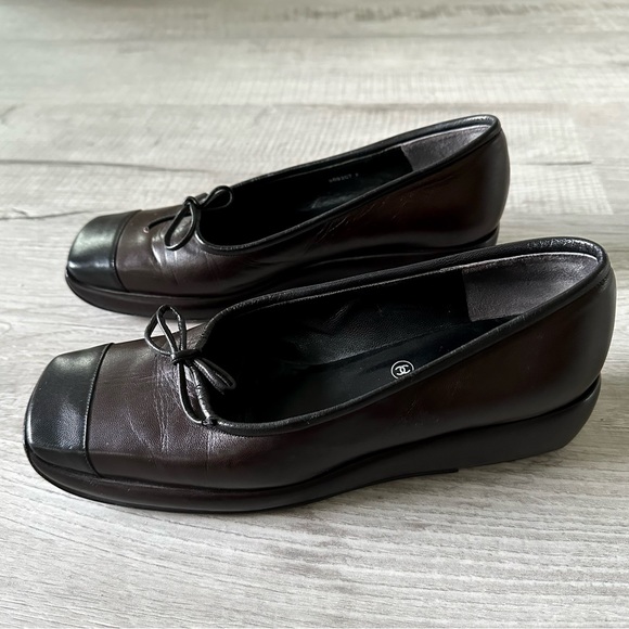 Vintage Chanel Cap Toe Ballerina Shoes with self tie Bows & Platform heels - Picture 4 of 8